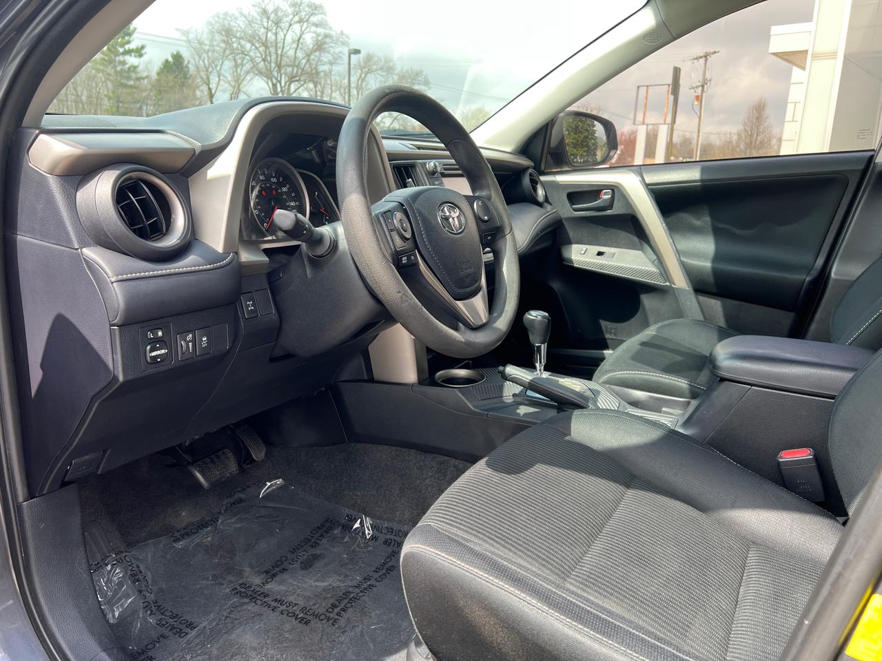 Toyota RAV4 XLE AWD 2013