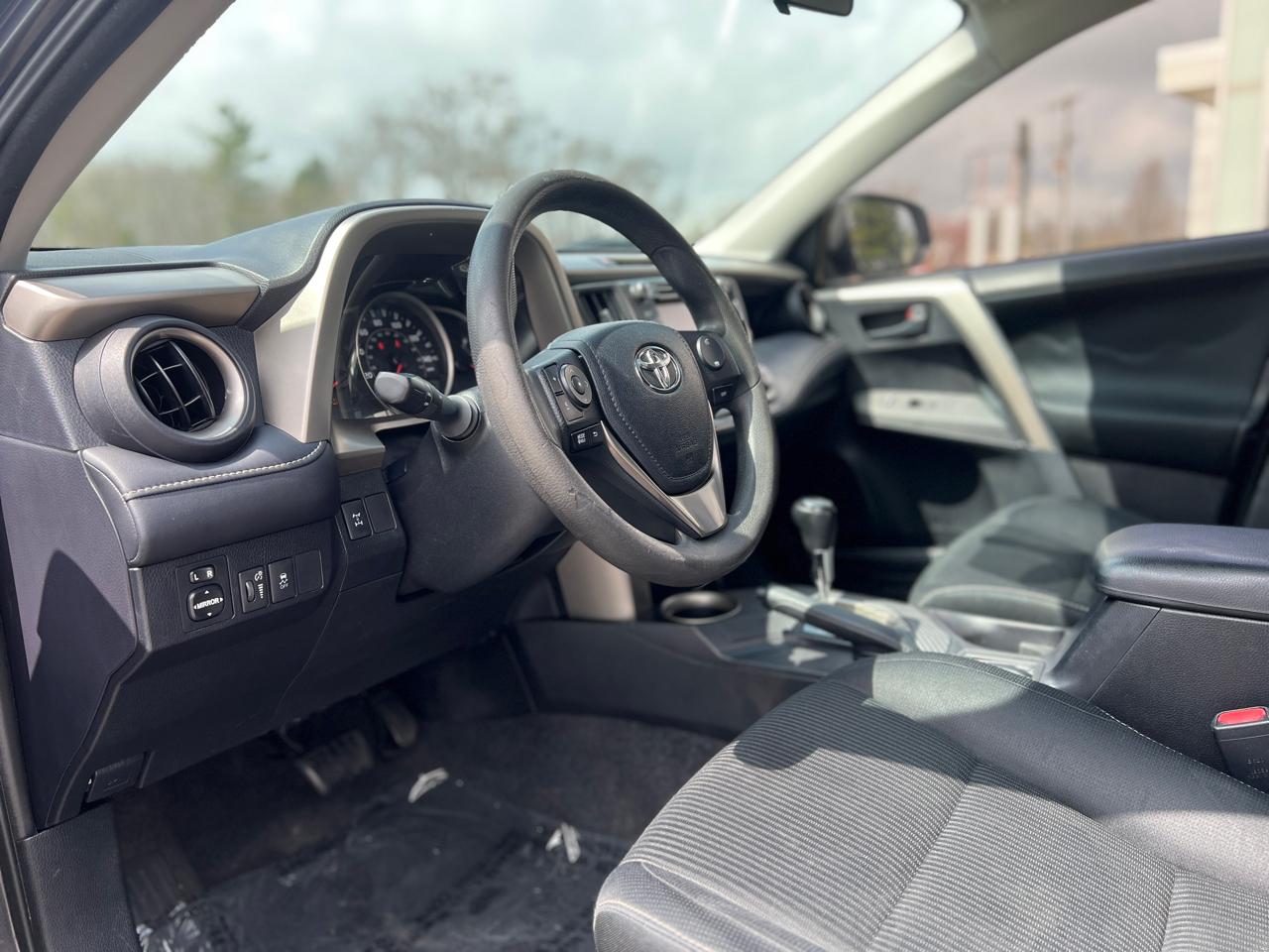 Toyota RAV4 XLE AWD 2013