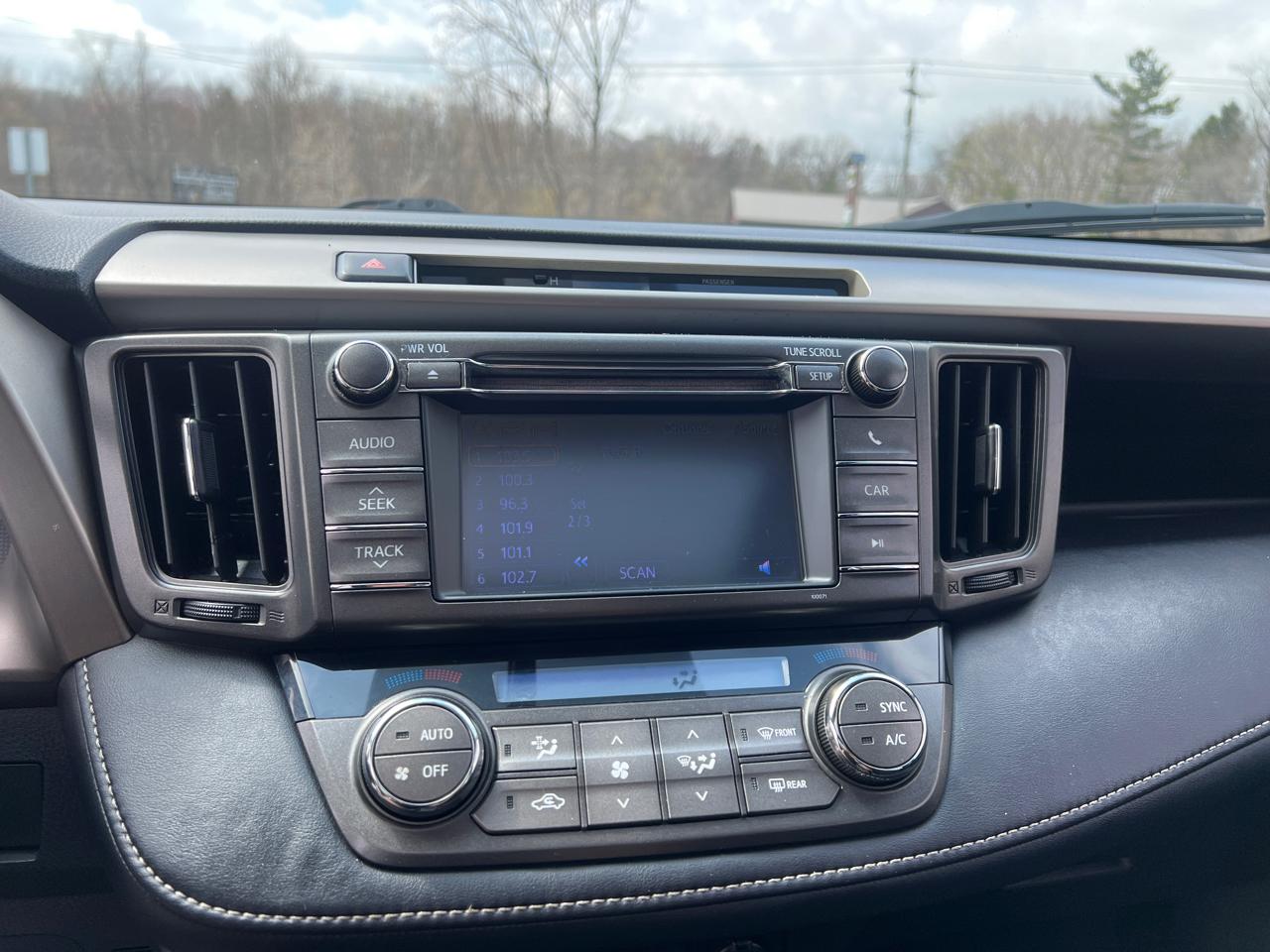 Toyota RAV4 XLE AWD 2013