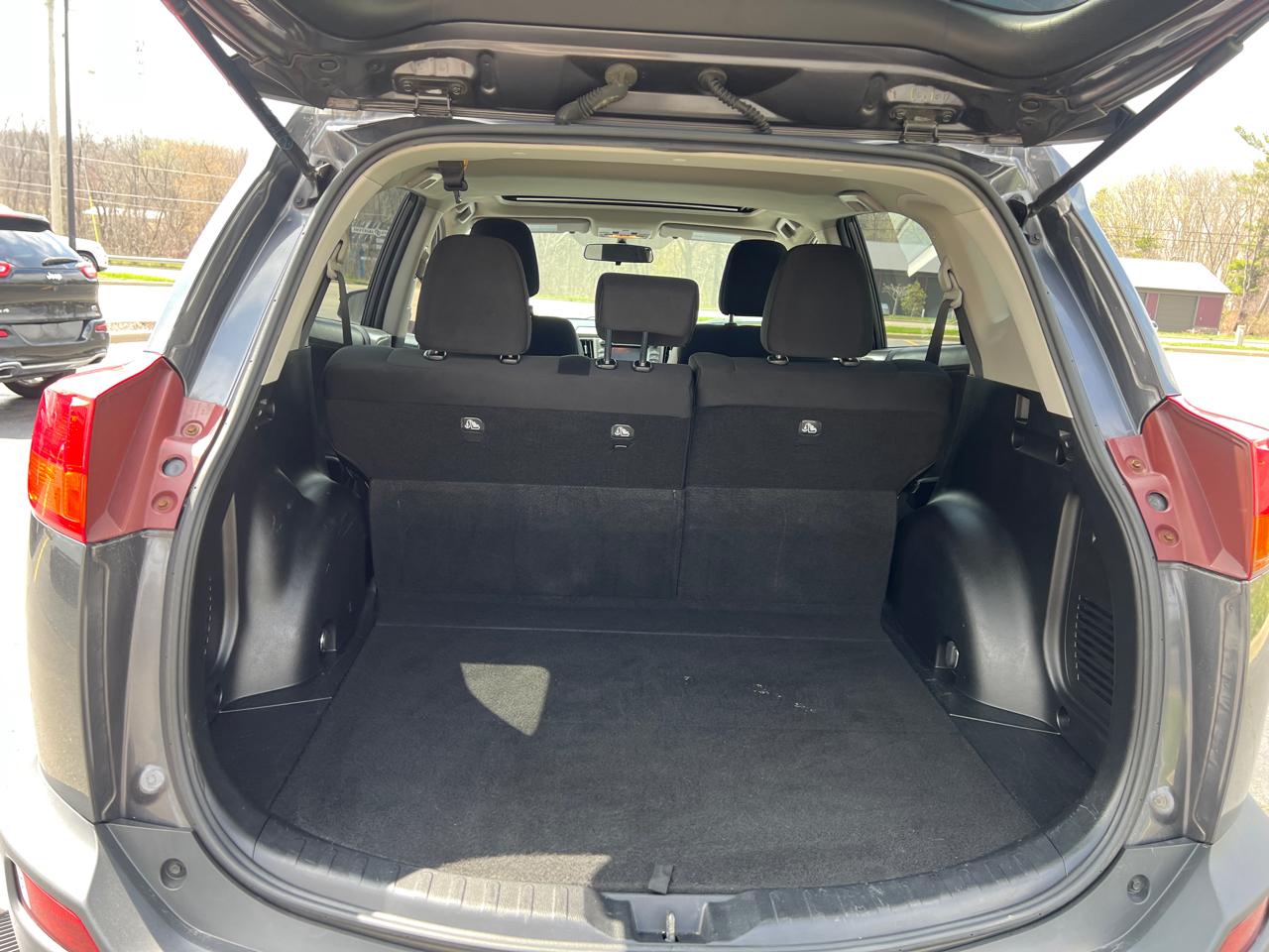 Toyota RAV4 XLE AWD 2013