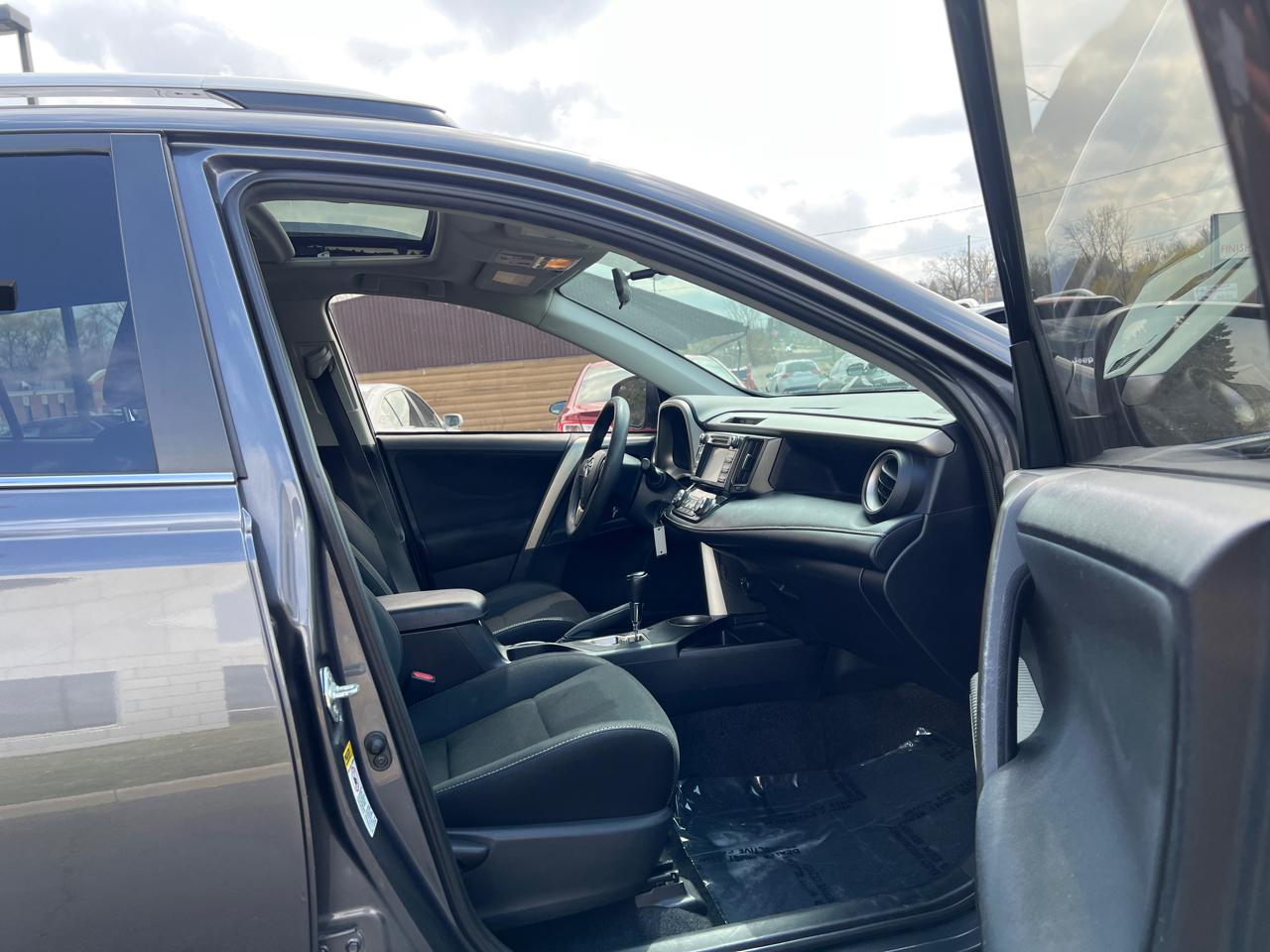 Toyota RAV4 XLE AWD 2013