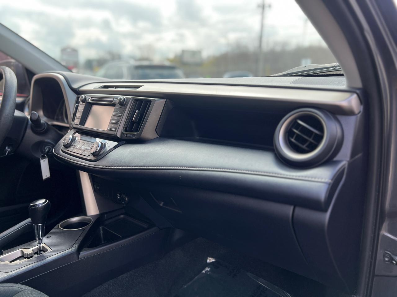 Toyota RAV4 XLE AWD 2013