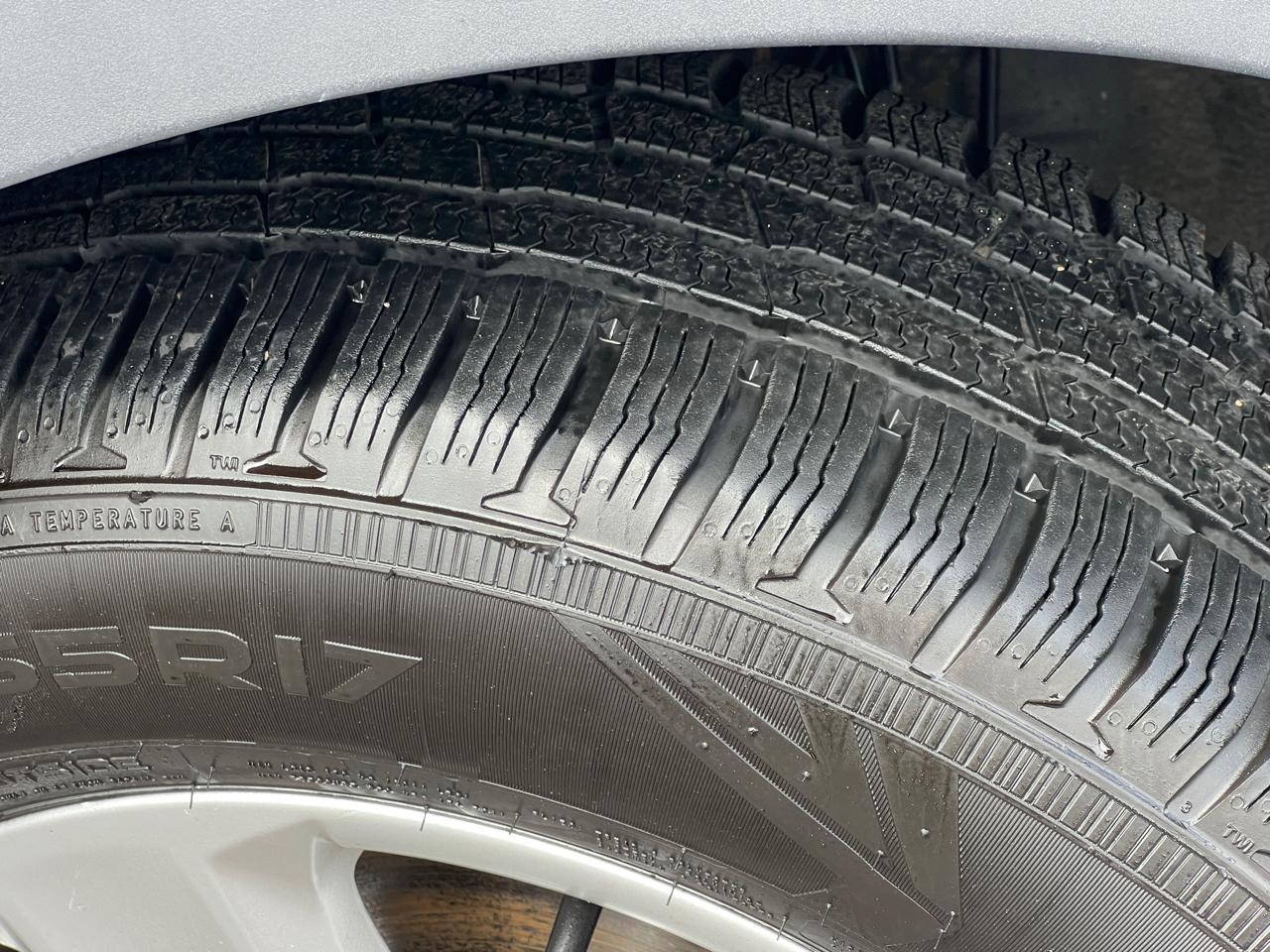 Toyota RAV4 XLE AWD 2013