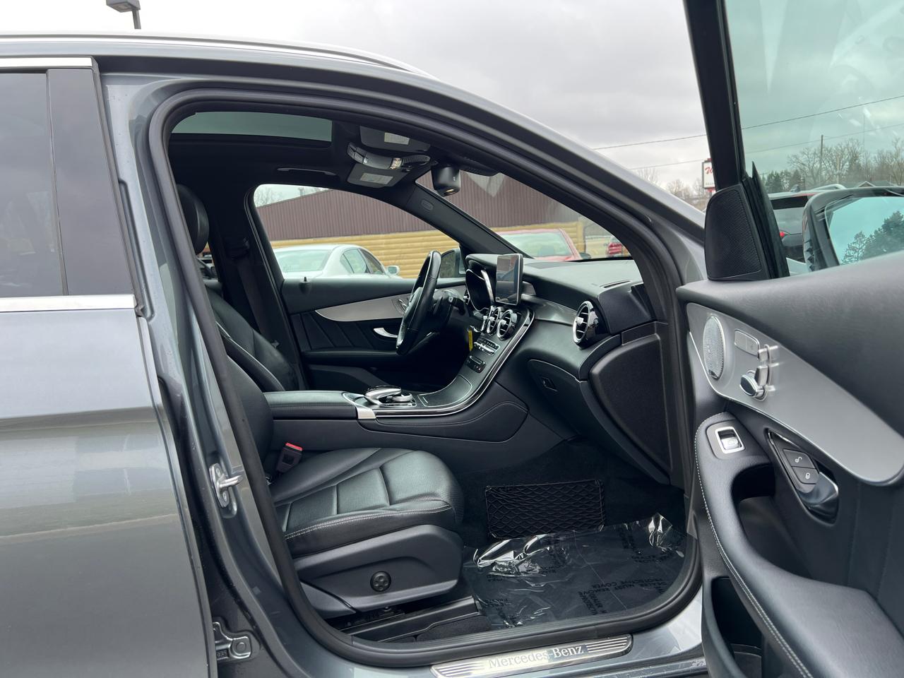 Mercedes-Benz GLC-Class GLC300 4MATIC 2019