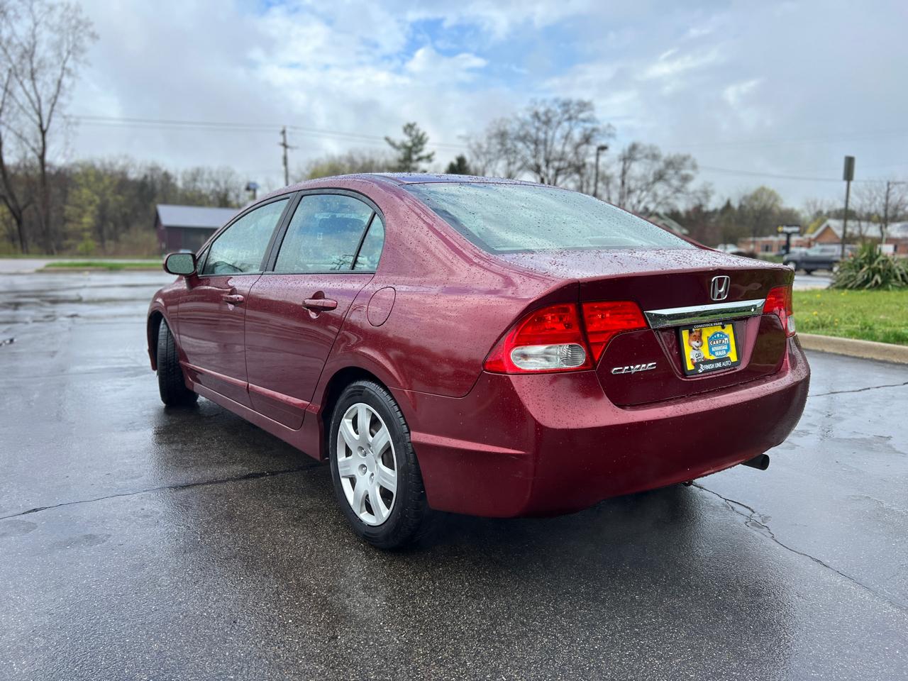 Honda Civic LX Sedan 5-Speed AT 2009