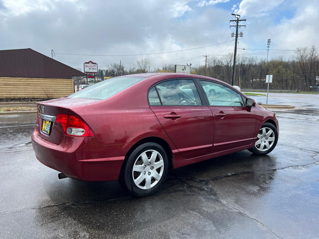 Honda Civic LX Sedan 5-Speed AT 2009