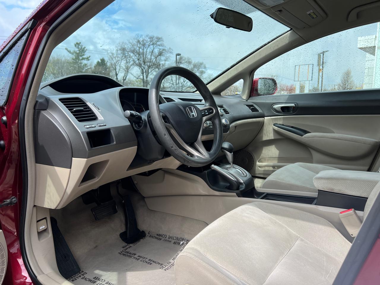 Honda Civic LX Sedan 5-Speed AT 2009