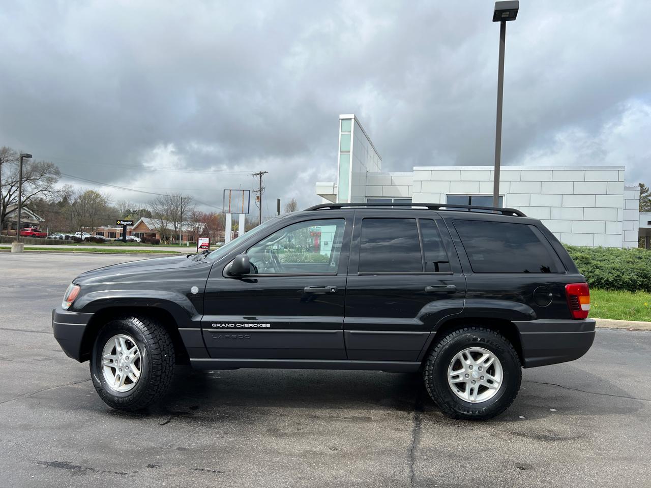 Jeep Grand Cherokee Laredo 4x4 2004