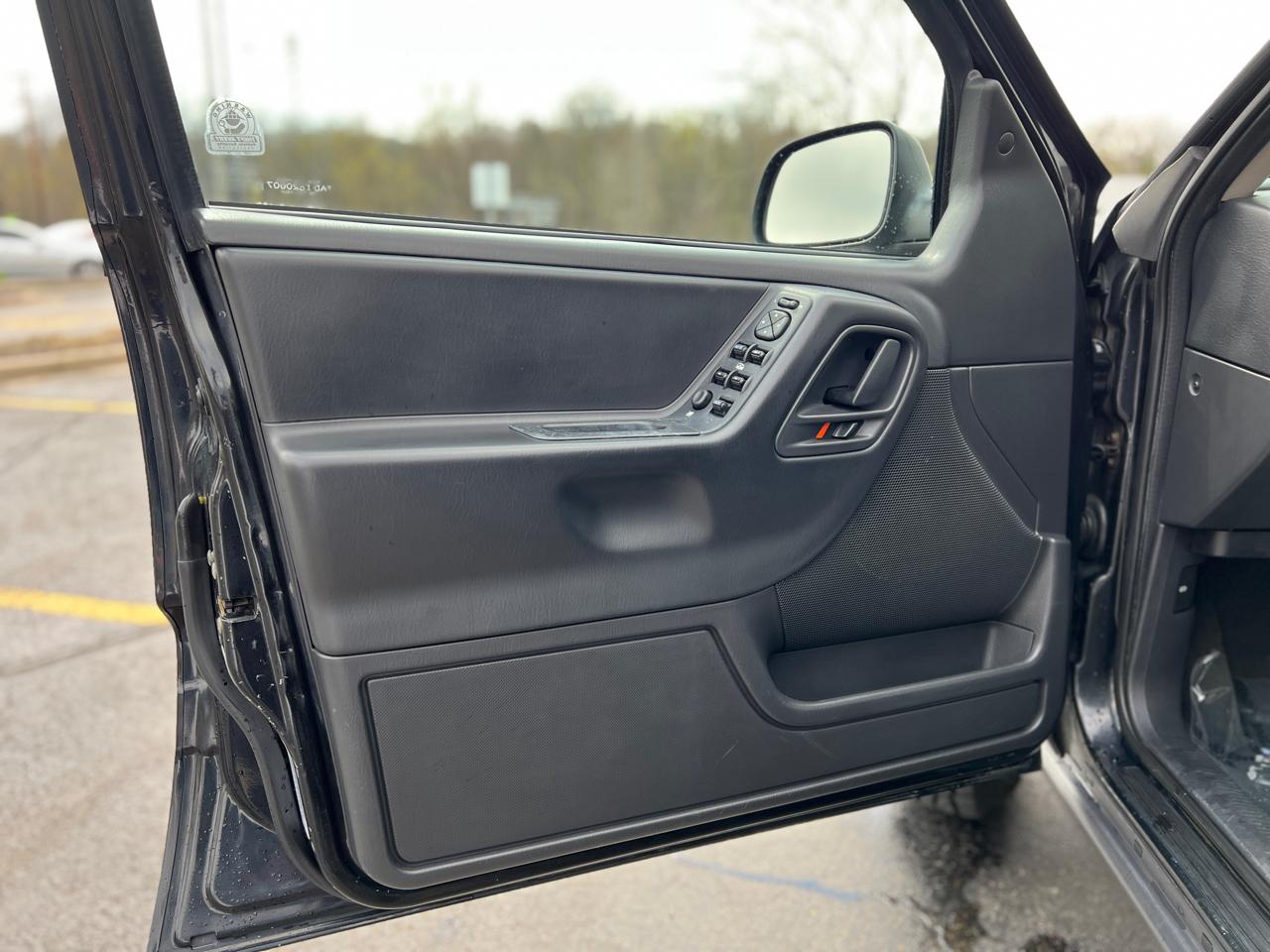 Jeep Grand Cherokee Laredo 4x4 2004