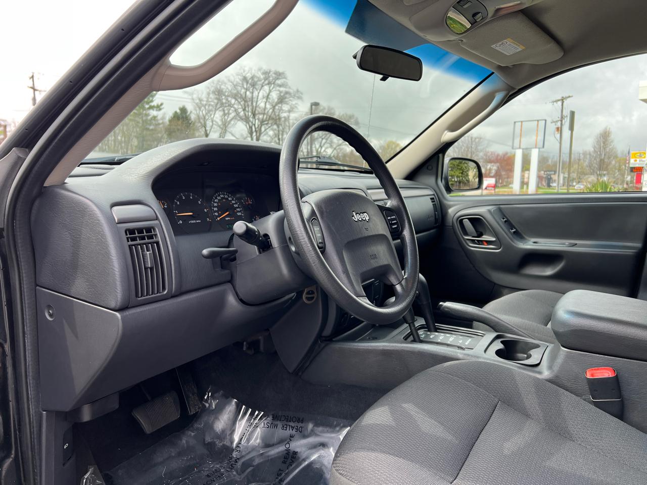 Jeep Grand Cherokee Laredo 4x4 2004