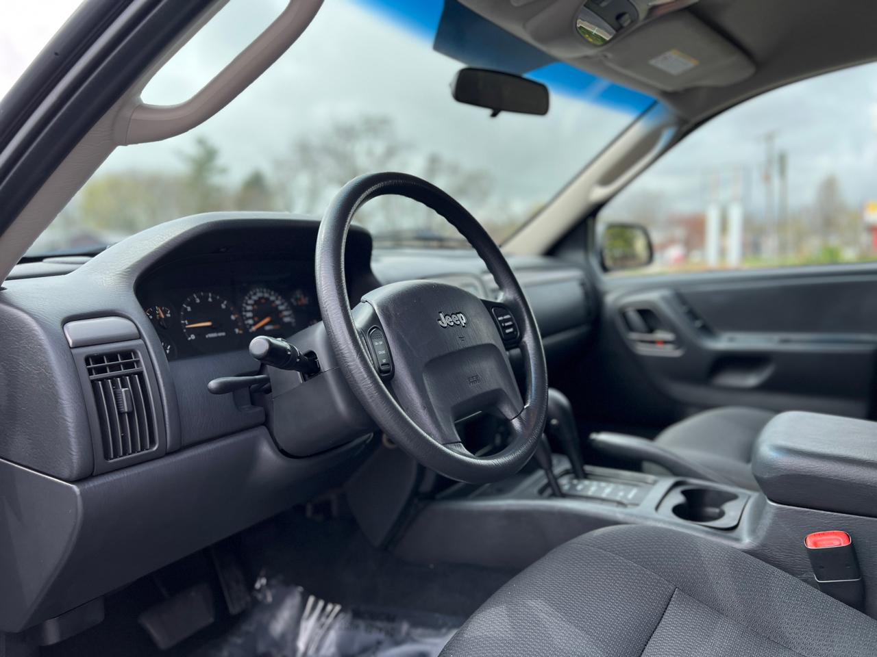 Jeep Grand Cherokee Laredo 4x4 2004