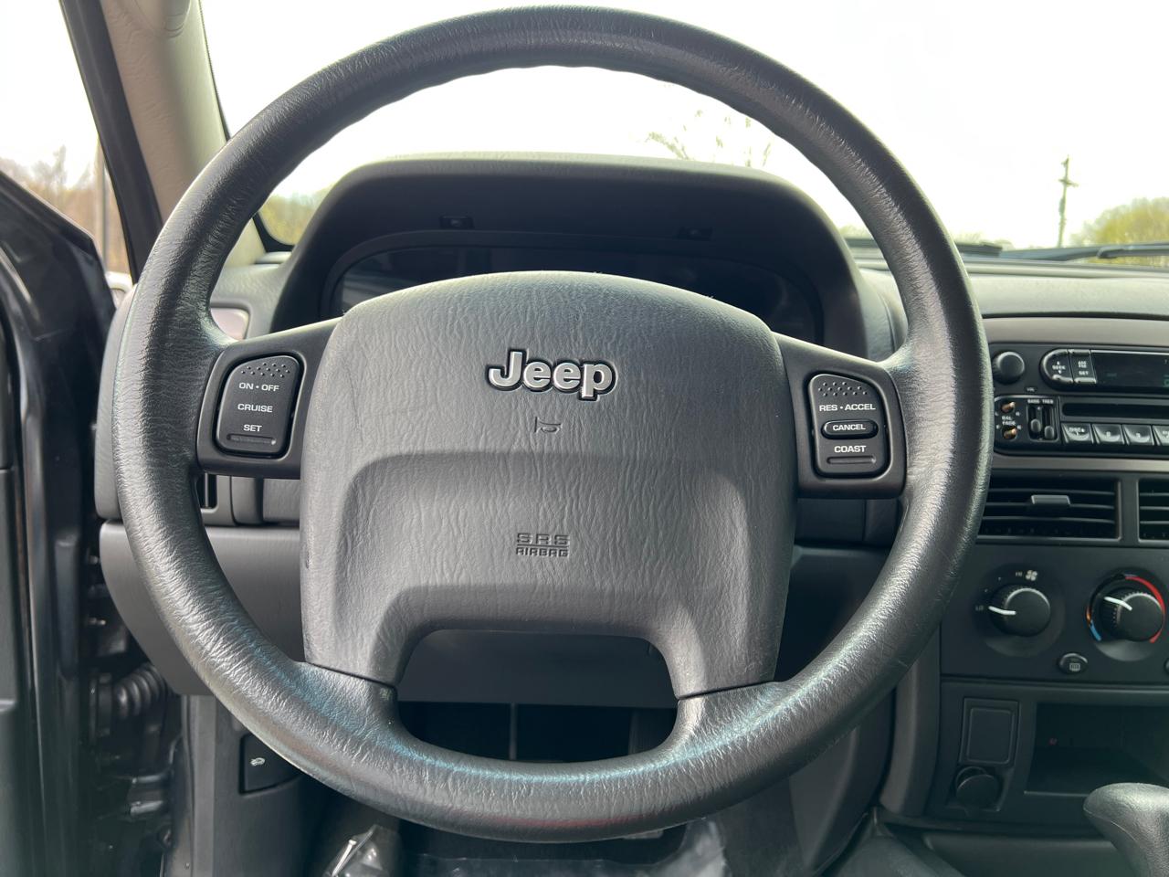 Jeep Grand Cherokee Laredo 4x4 2004