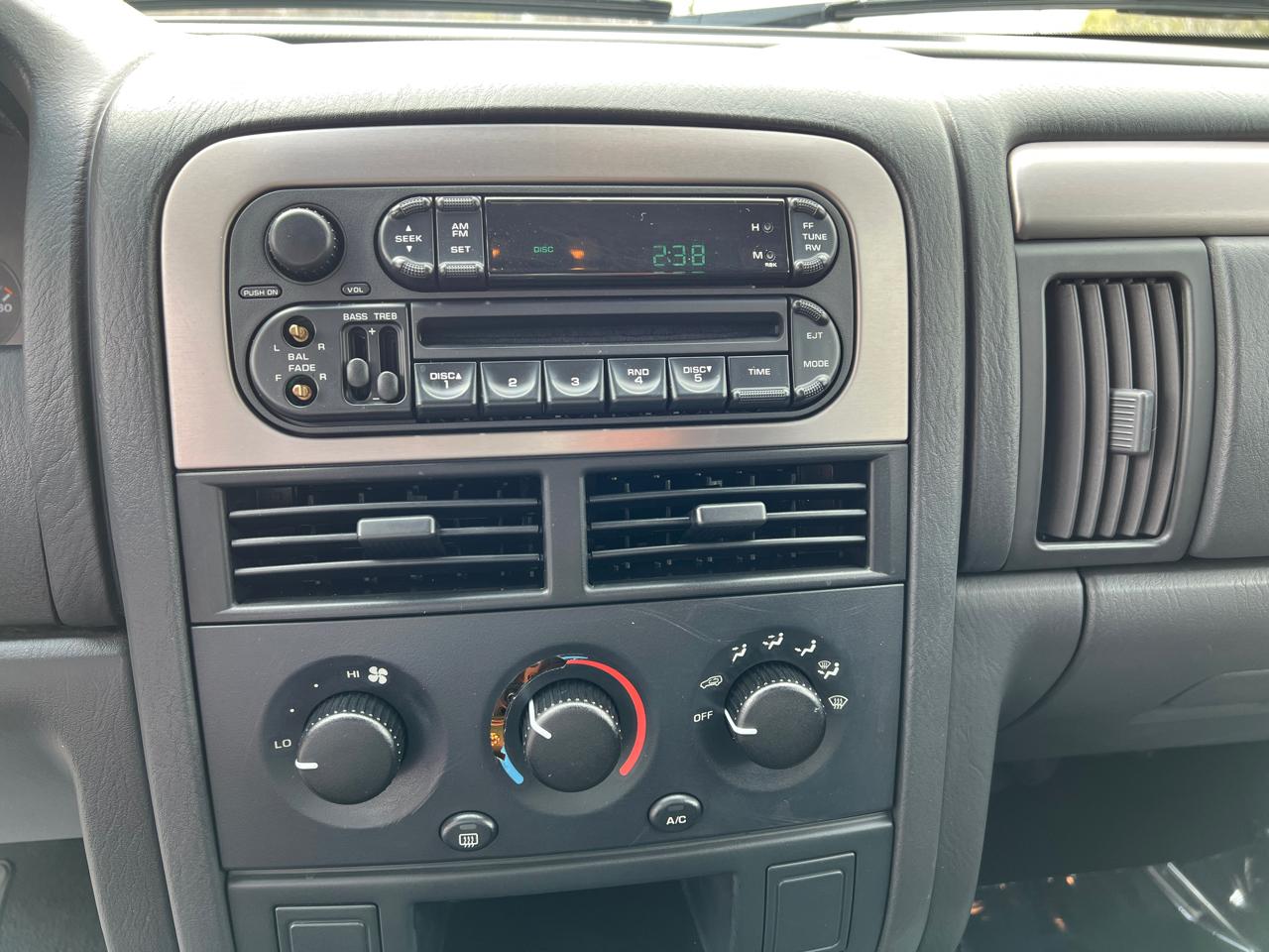 Jeep Grand Cherokee Laredo 4x4 2004