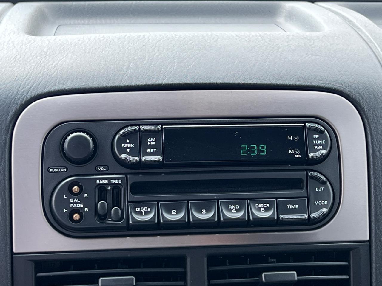 Jeep Grand Cherokee Laredo 4x4 2004