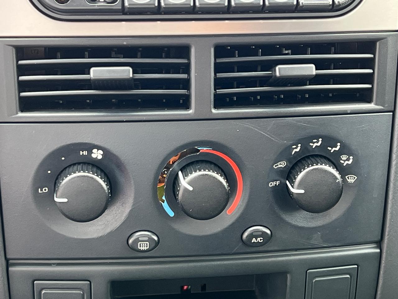 Jeep Grand Cherokee Laredo 4x4 2004