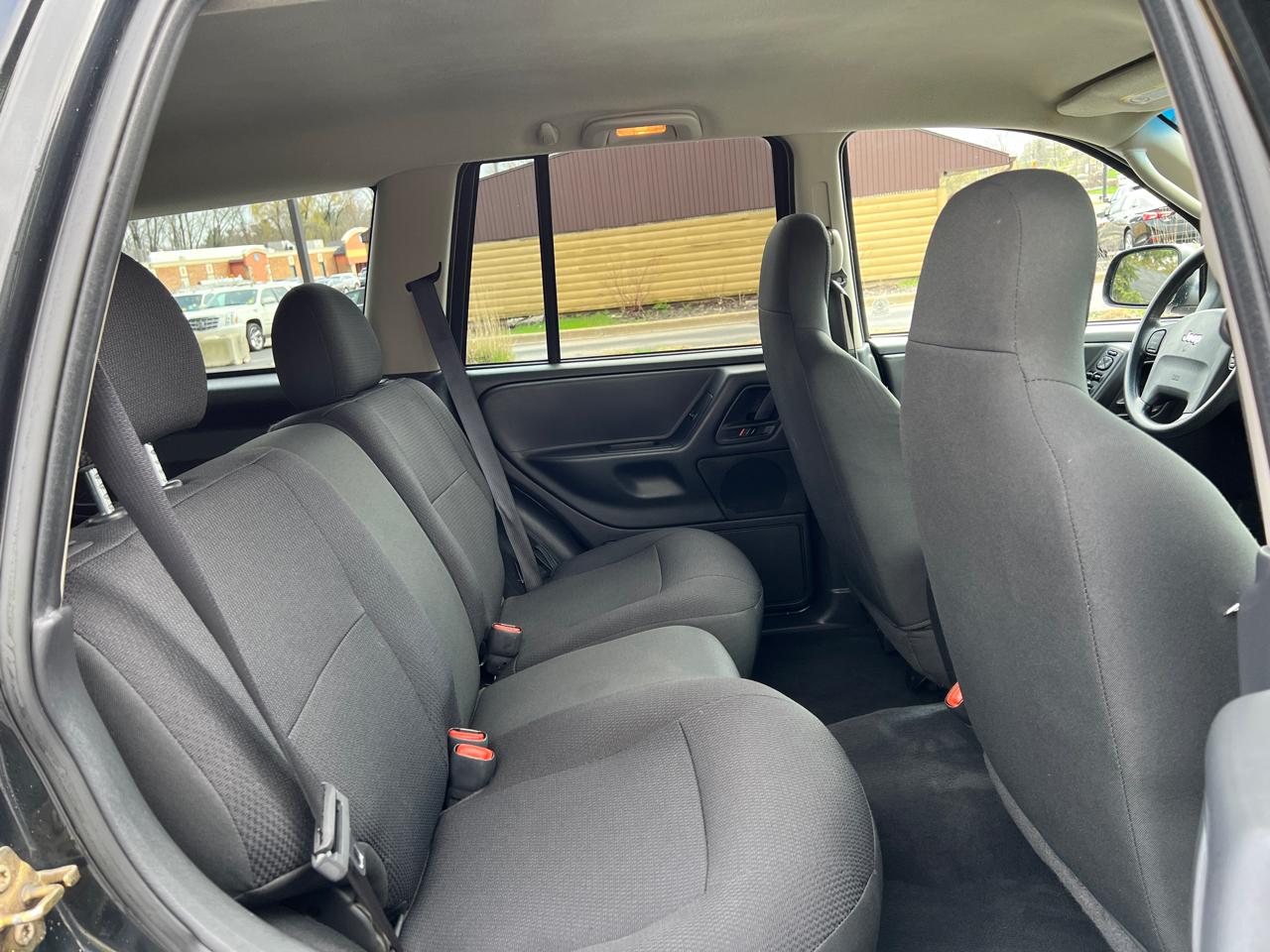 Jeep Grand Cherokee Laredo 4x4 2004