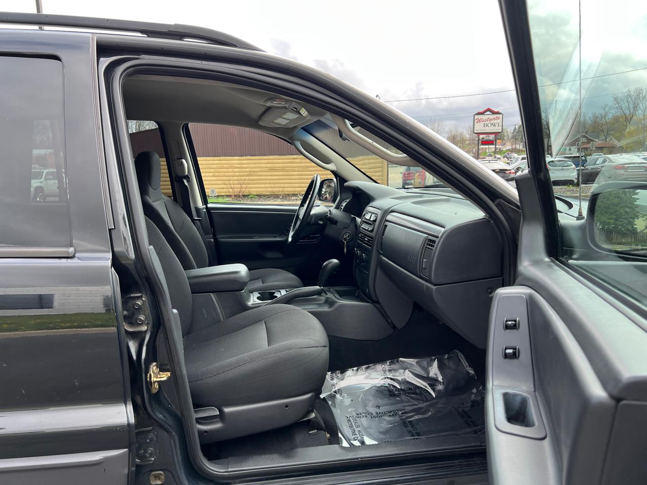 Jeep Grand Cherokee Laredo 4x4 2004