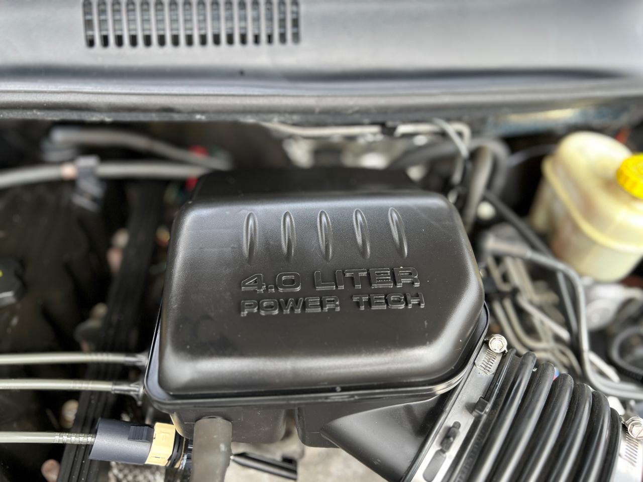 Jeep Grand Cherokee Laredo 4x4 2004