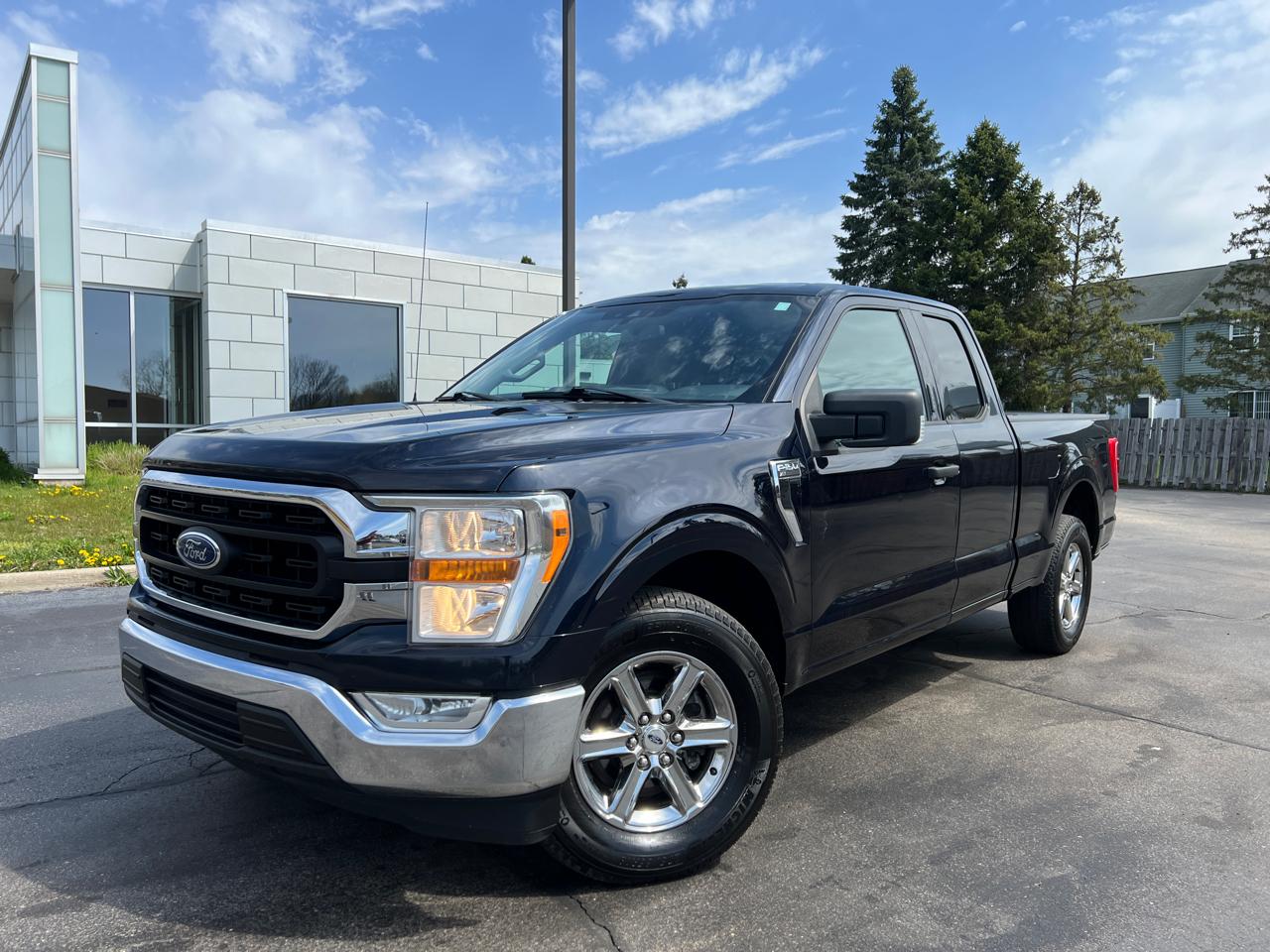 Ford F-150 XL SuperCab 6.5-ft. Bed 2WD 2021