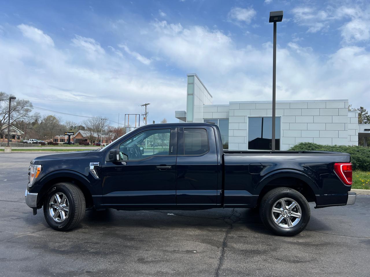 Ford F-150 XL SuperCab 6.5-ft. Bed 2WD 2021