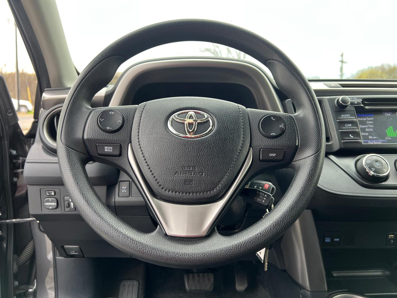 Toyota RAV4 LE AWD 2016