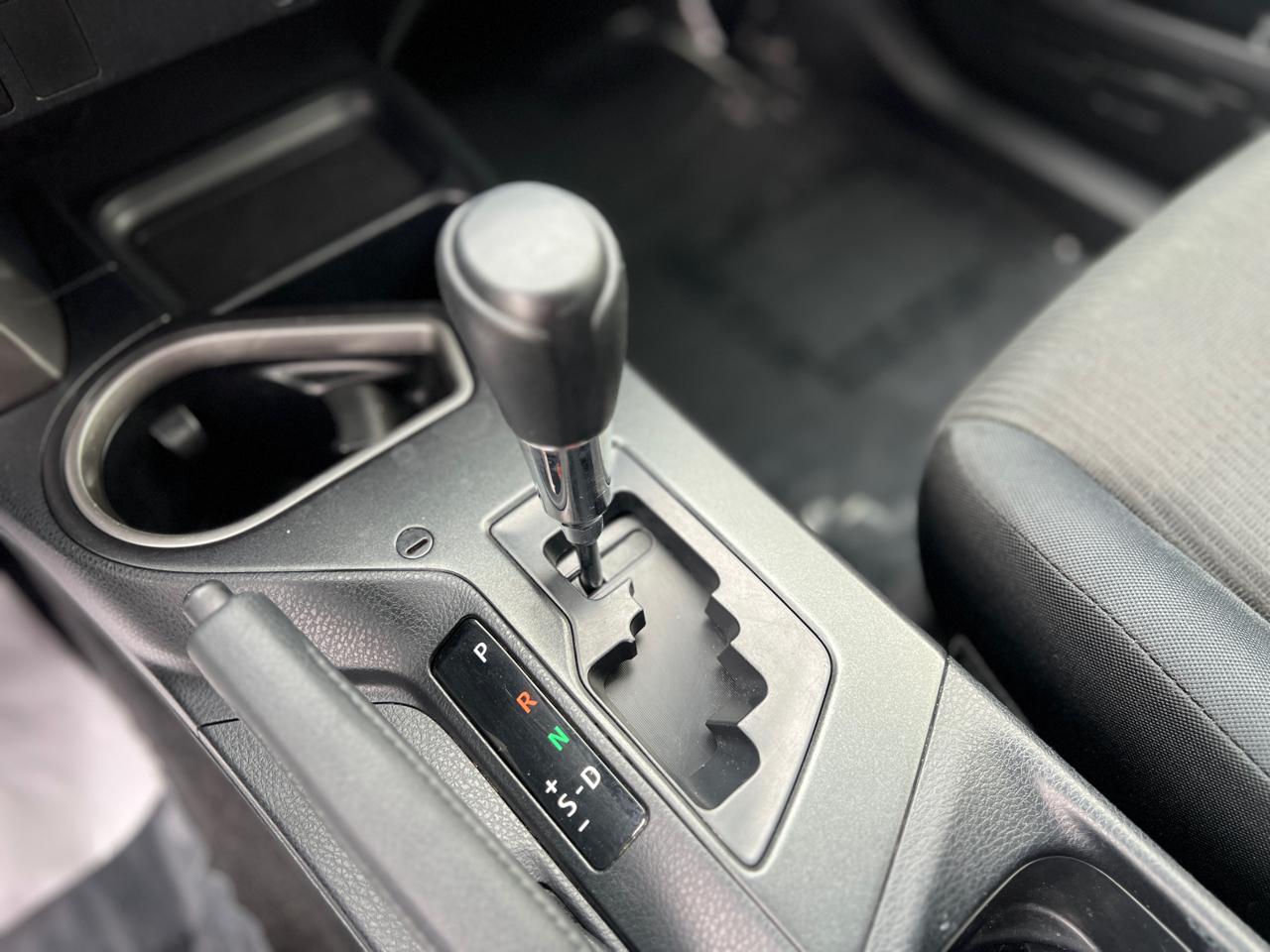 Toyota RAV4 LE AWD 2016