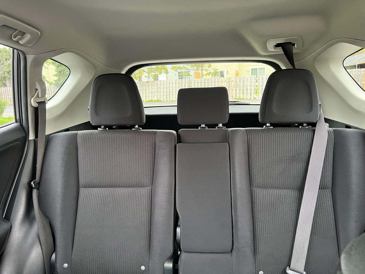 Toyota RAV4 LE AWD 2016