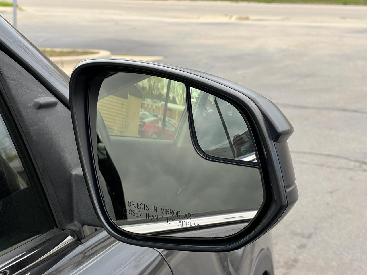 Toyota RAV4 LE AWD 2016