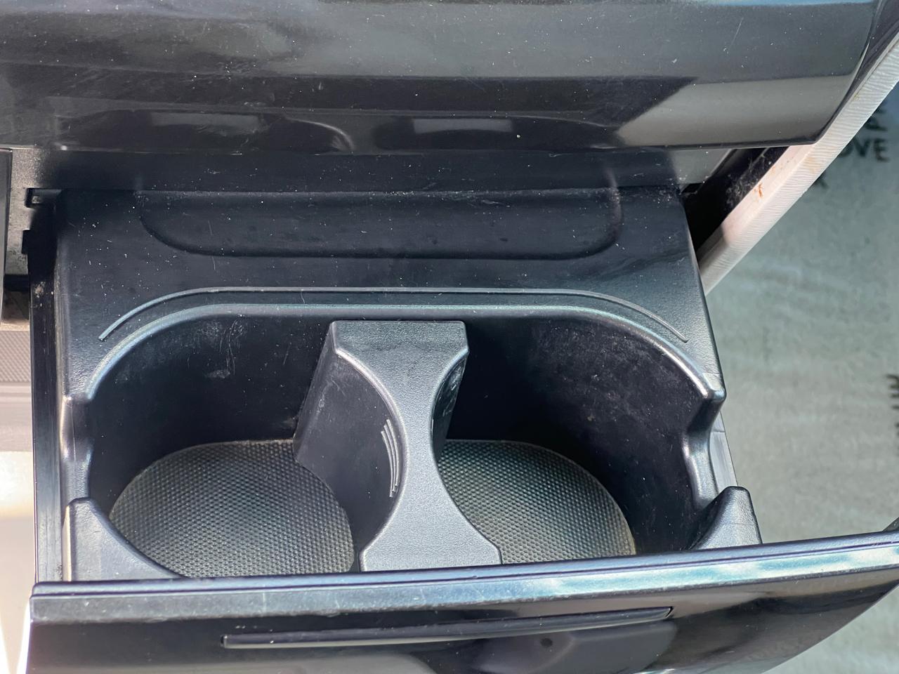 Toyota Sienna Base 2011