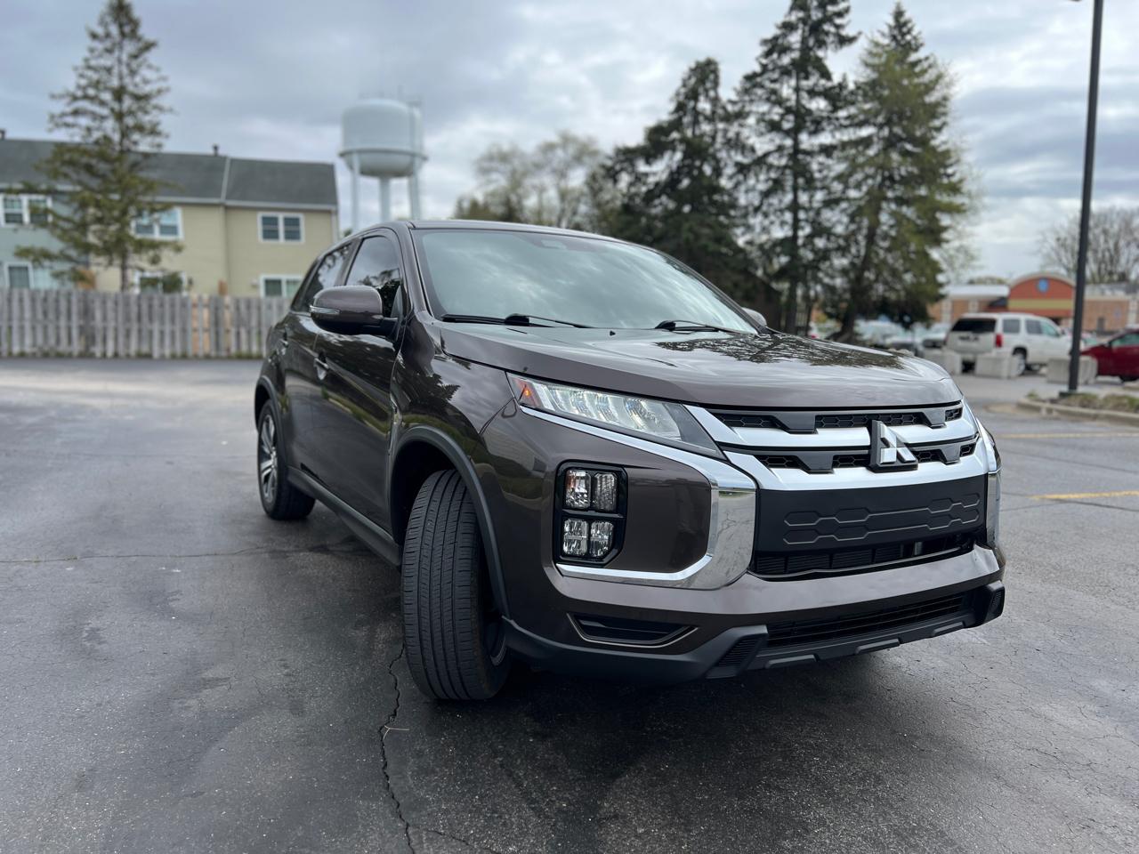 Mitsubishi Outlander Sport  2021