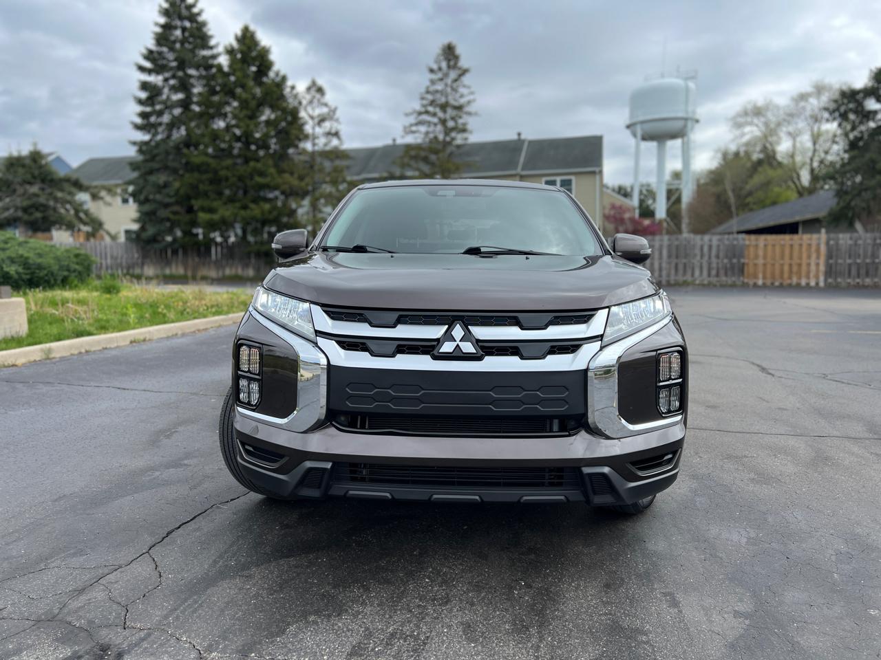 Mitsubishi Outlander Sport  2021