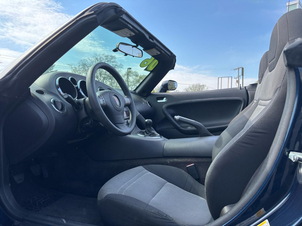Pontiac Solstice Roadster 2006