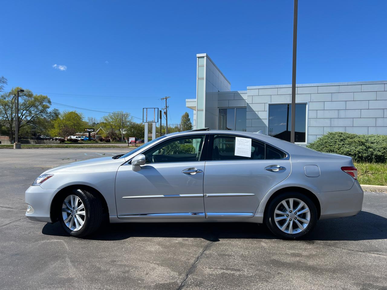 Lexus ES 350 Sedan 2010