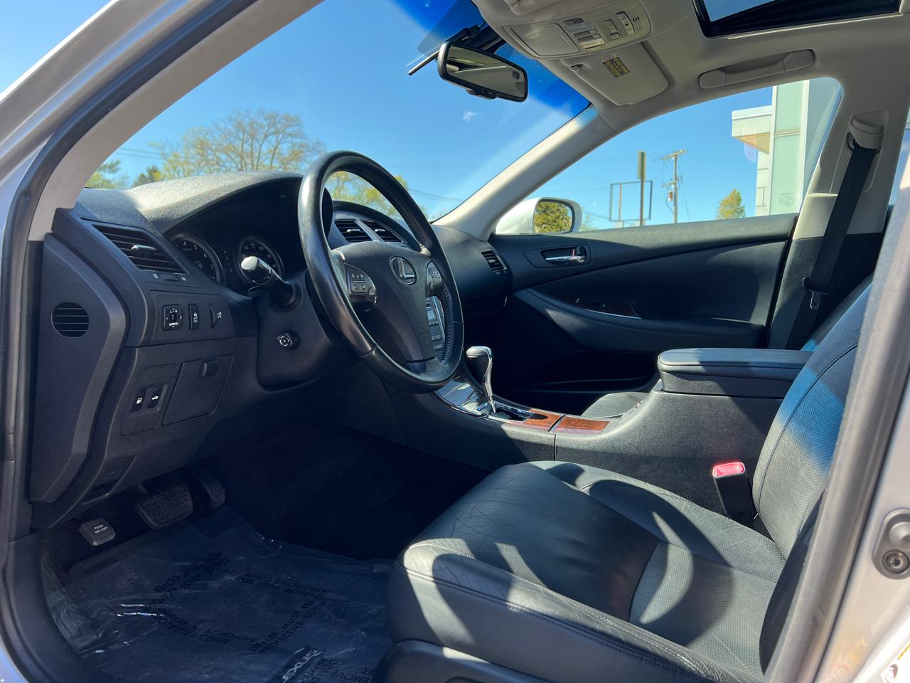 Lexus ES 350 Sedan 2010