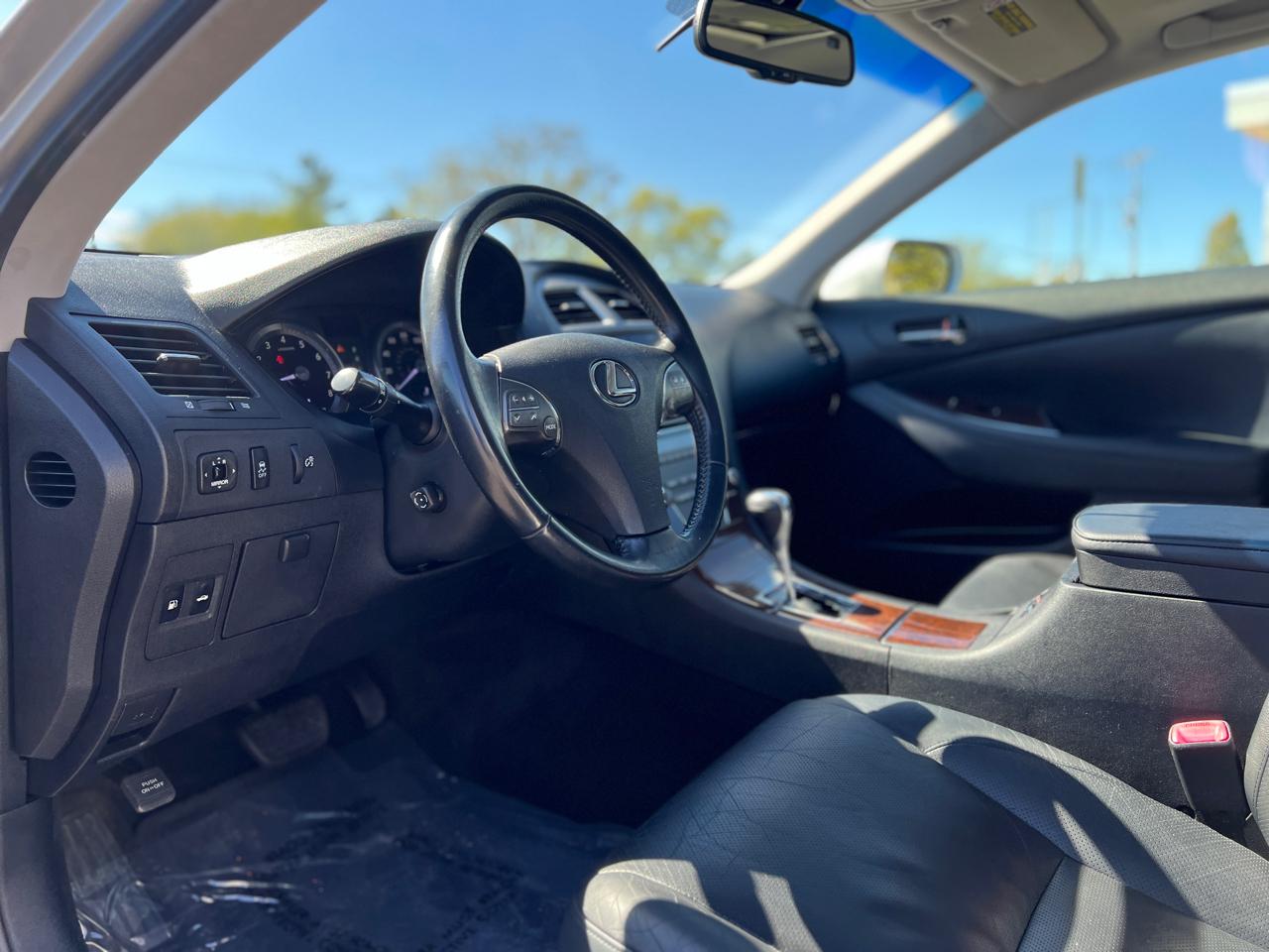 Lexus ES 350 Sedan 2010
