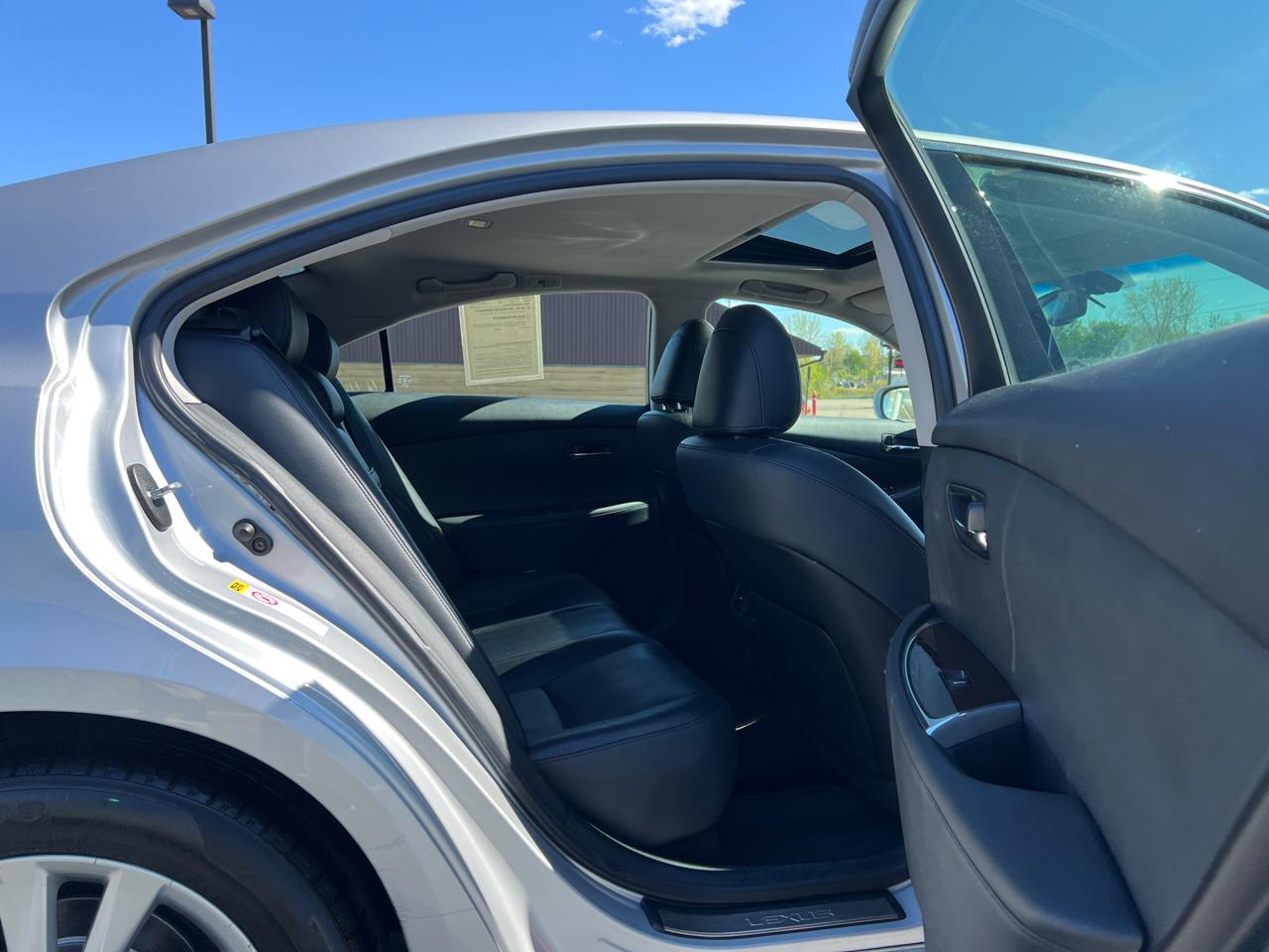 Lexus ES 350 Sedan 2010