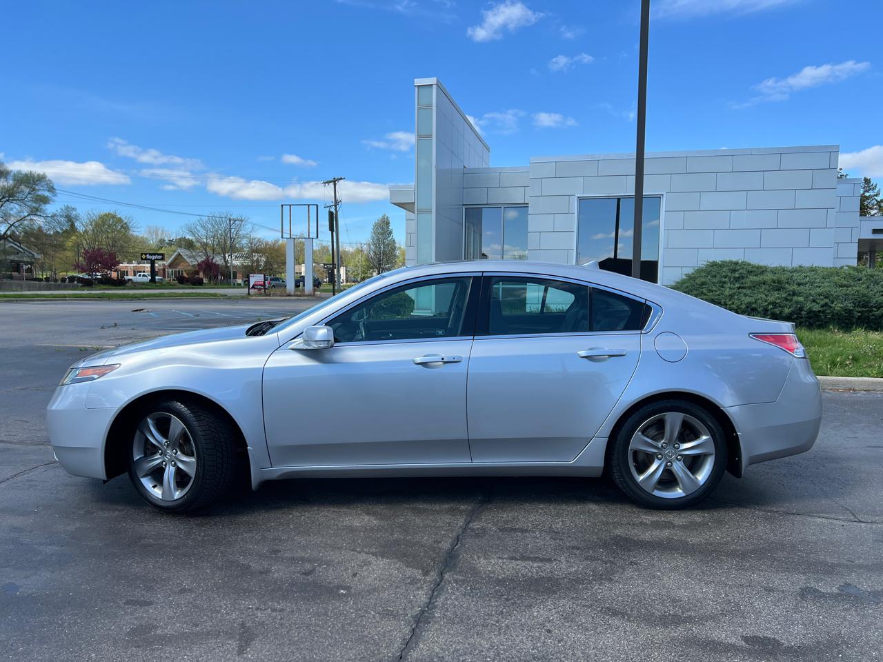 Acura TL 6-Speed AT SH-AWD with Tech Package and HPT 2012