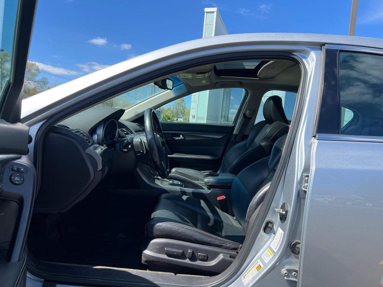 Acura TL 6-Speed AT SH-AWD with Tech Package and HPT 2012