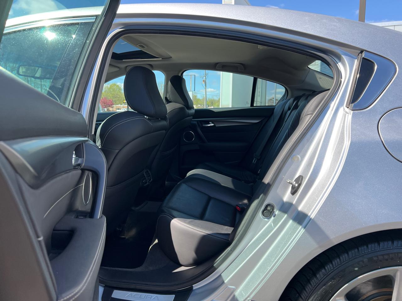Acura TL 6-Speed AT SH-AWD with Tech Package and HPT 2012