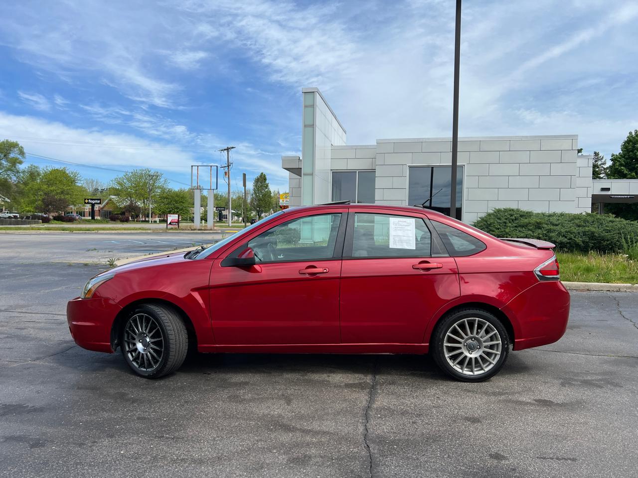 Ford Focus SES Sedan 2011