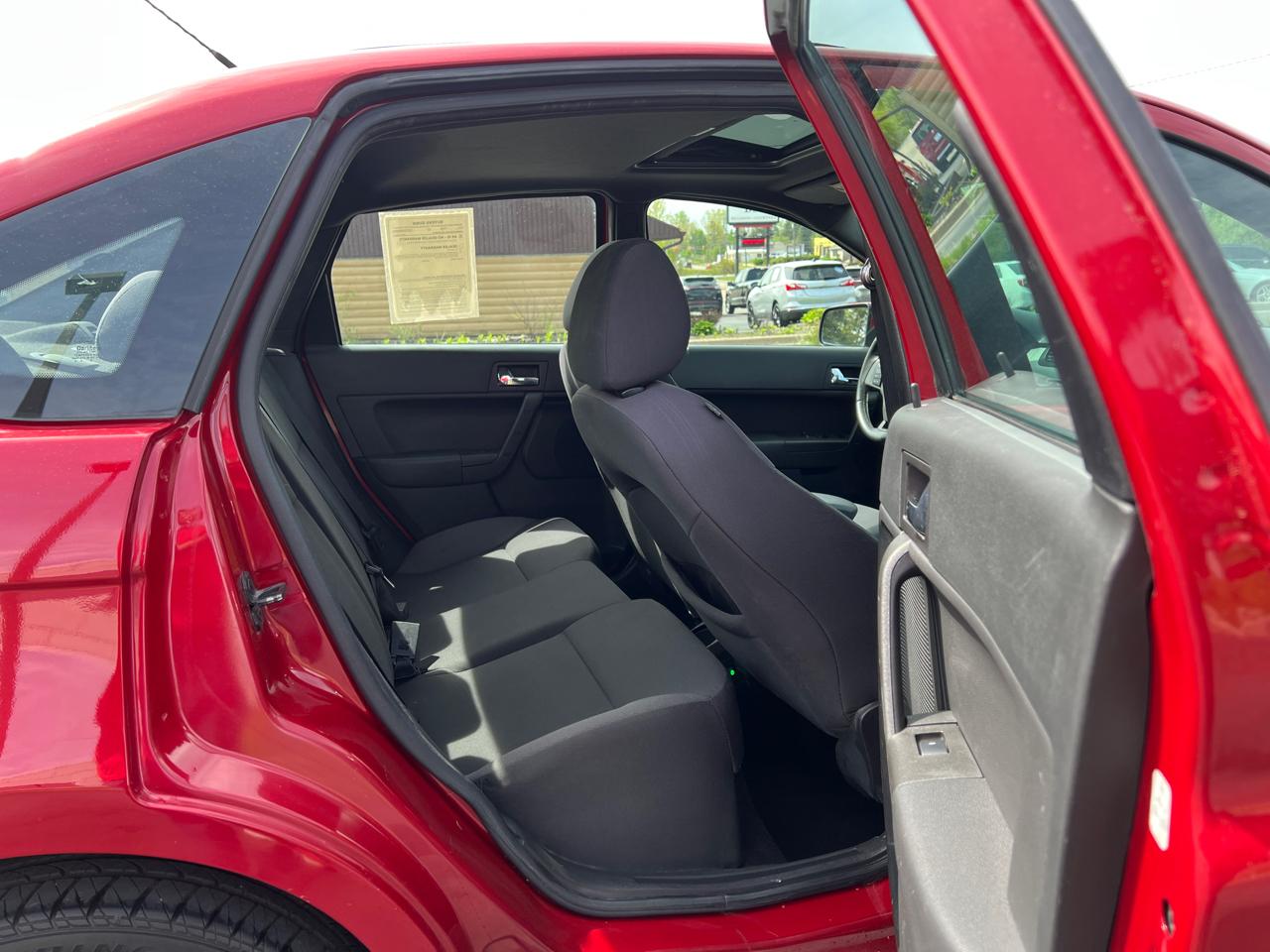 Ford Focus SES Sedan 2011