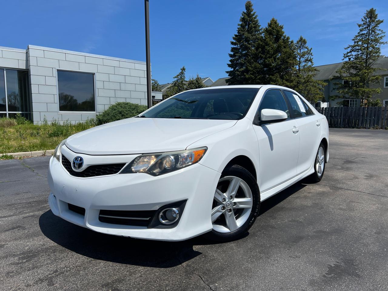 Toyota Camry SE 2013