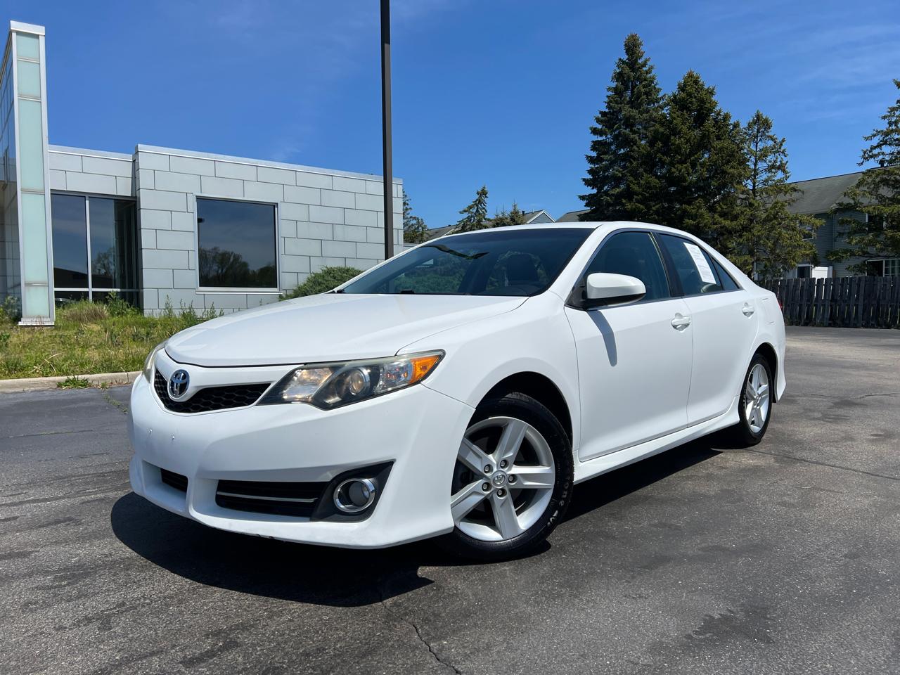 Toyota Camry SE 2013