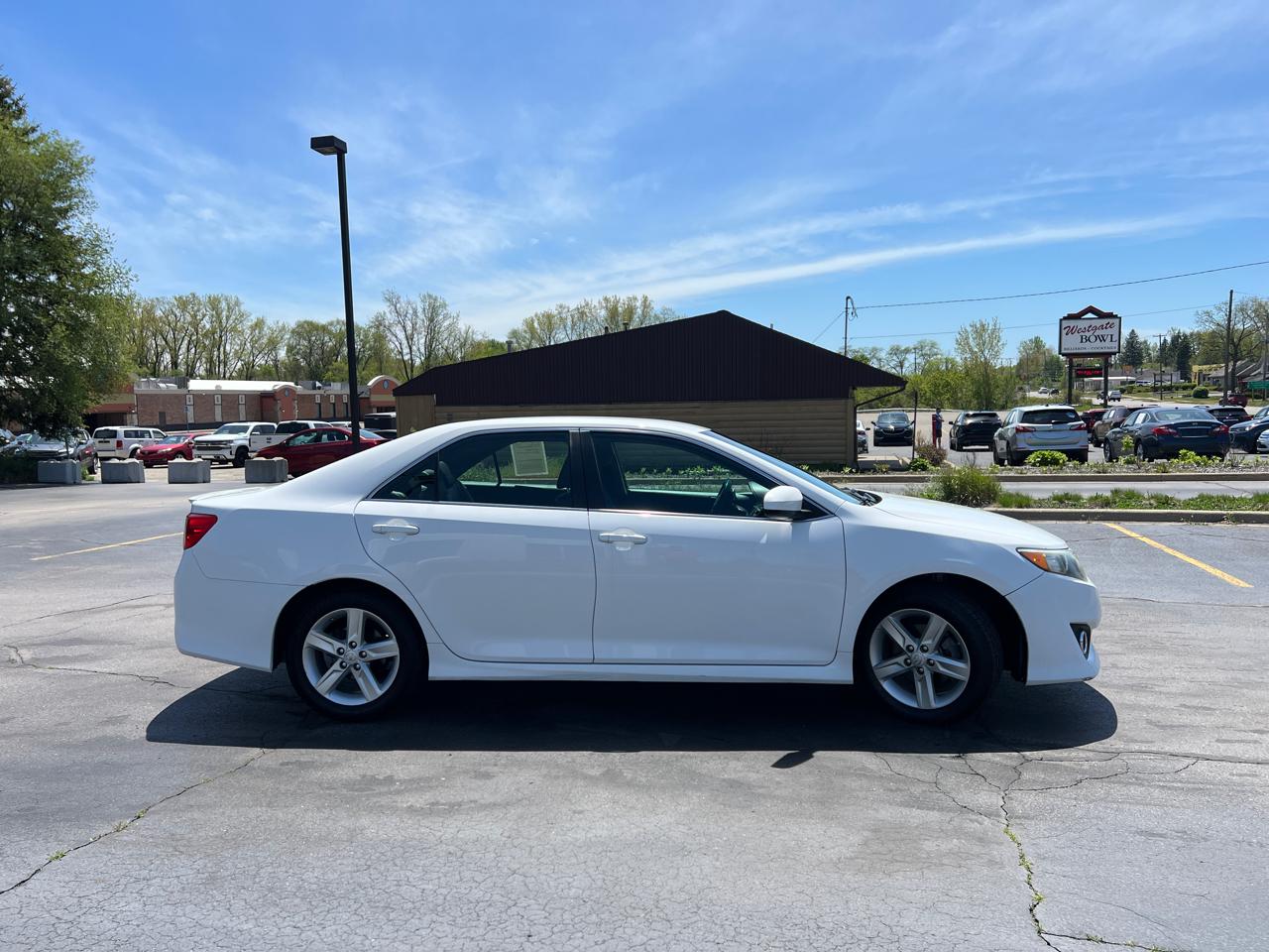 Toyota Camry SE 2013