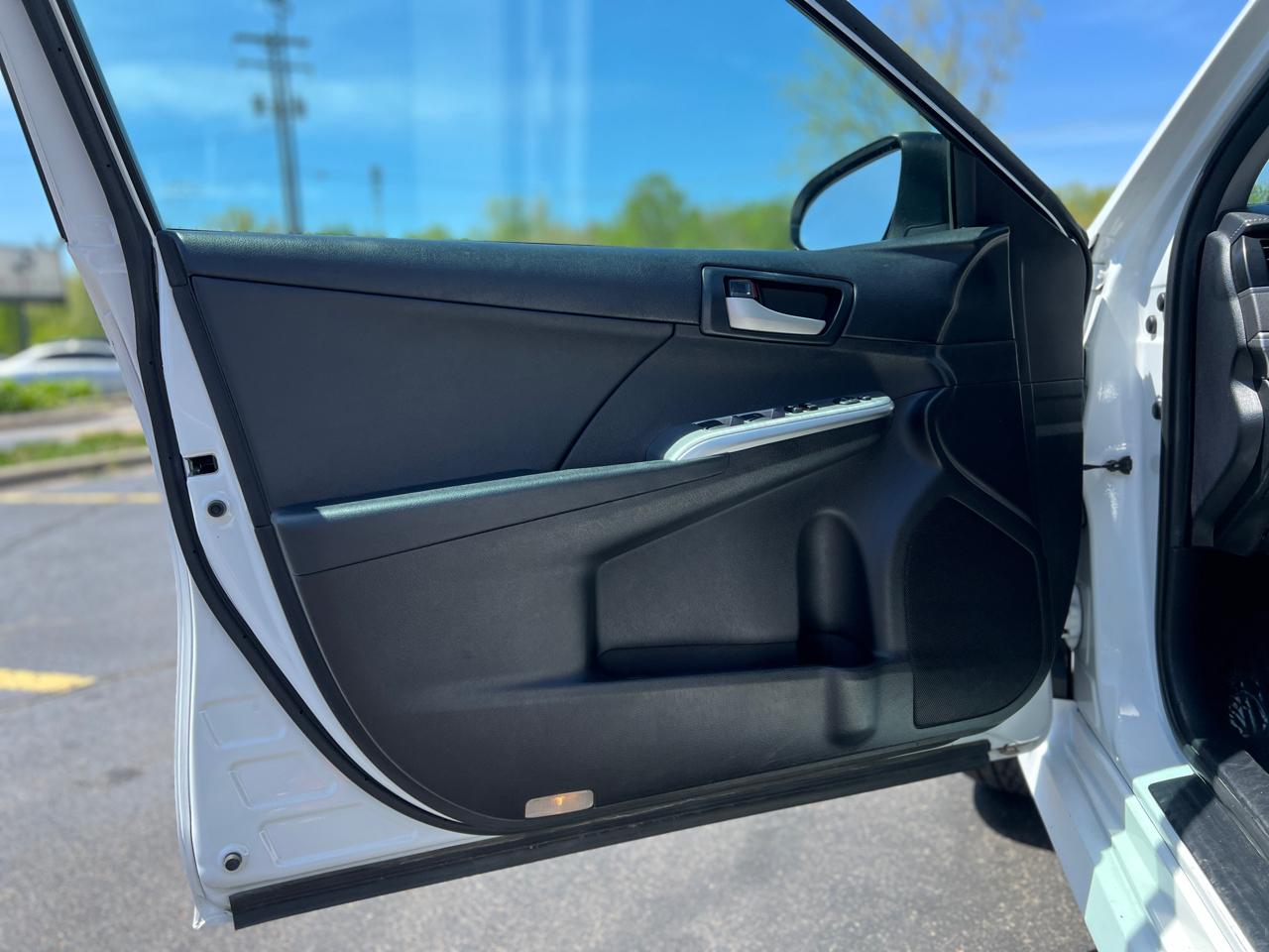 Toyota Camry SE 2013