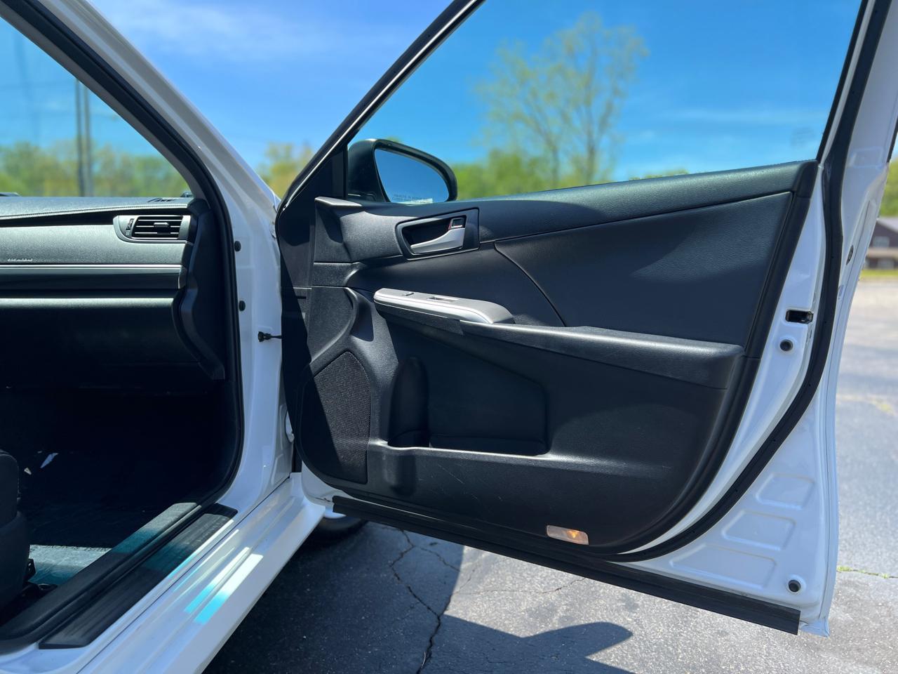 Toyota Camry SE 2013