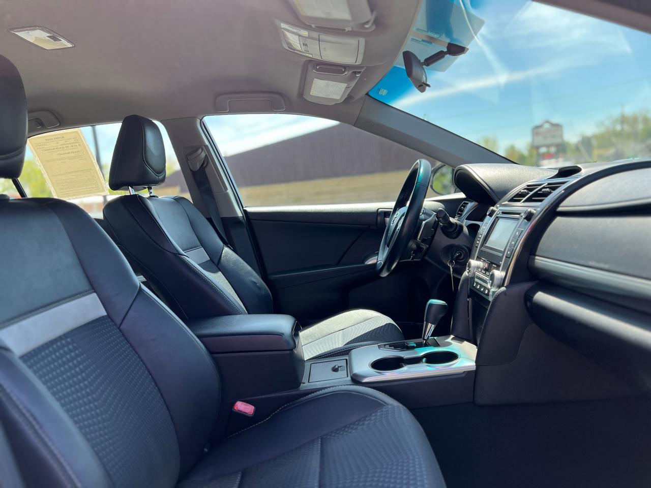Toyota Camry SE 2013