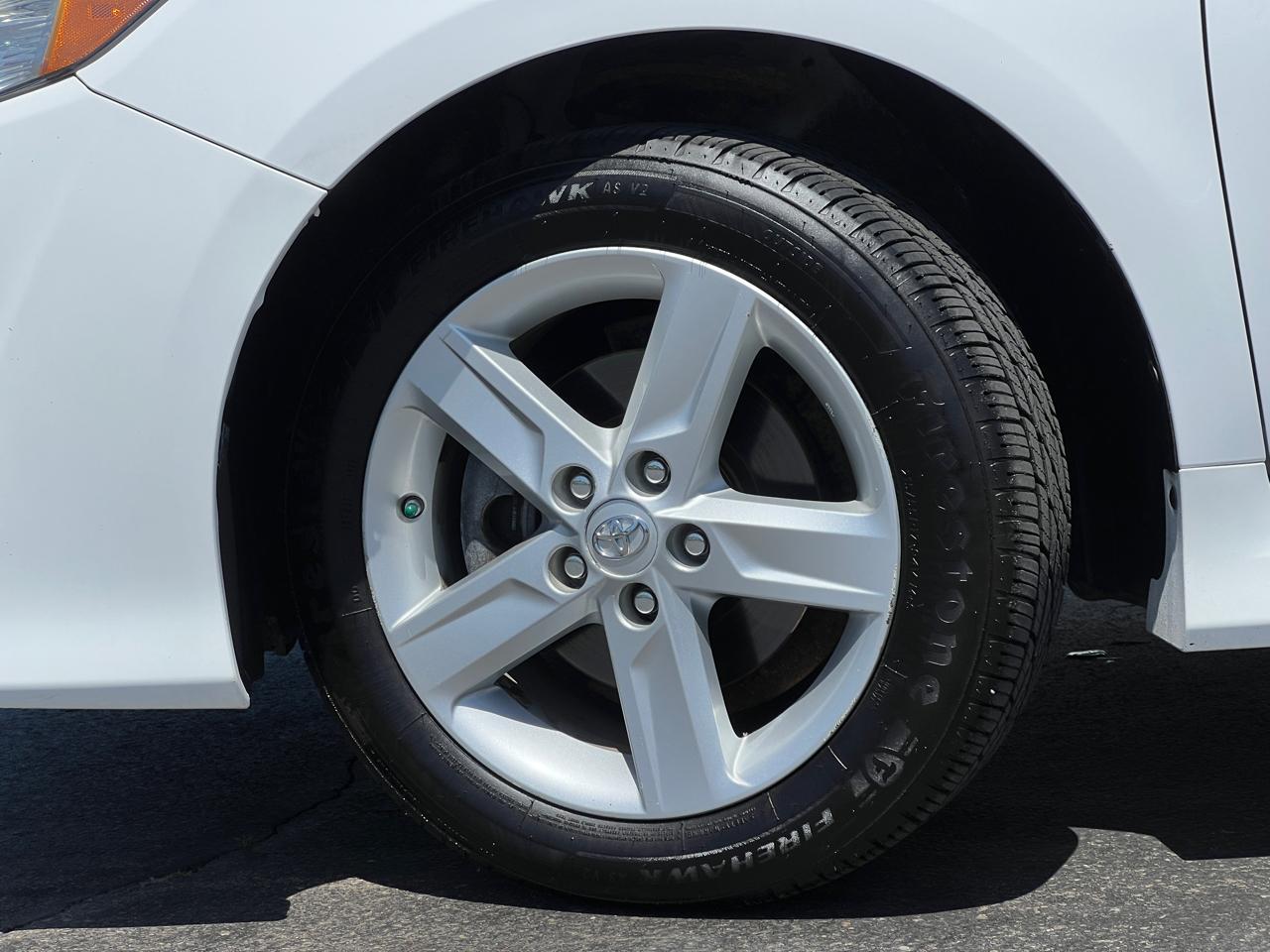 Toyota Camry SE 2013