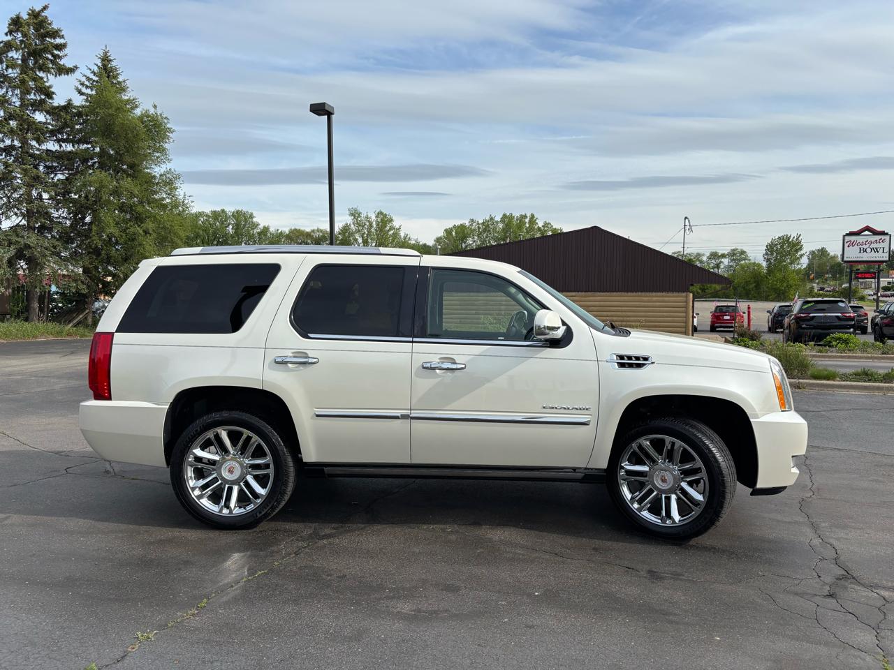 Cadillac Escalade Platinum AWD 2014