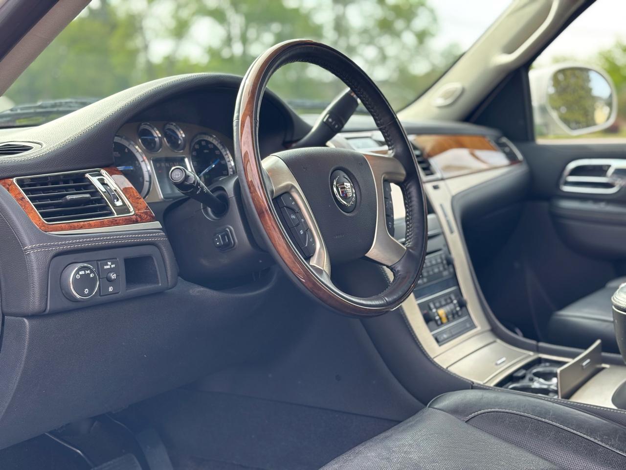Cadillac Escalade Platinum AWD 2014